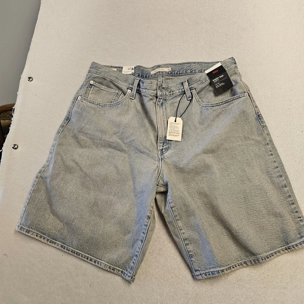 Levis Premium Baggy Dad Jorts Light Wash Denim Shorts Mid Rise Size 33 NEW